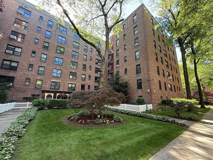 83-20 98 Street #2P