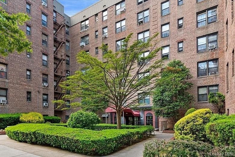 83-25 98 Street #1J