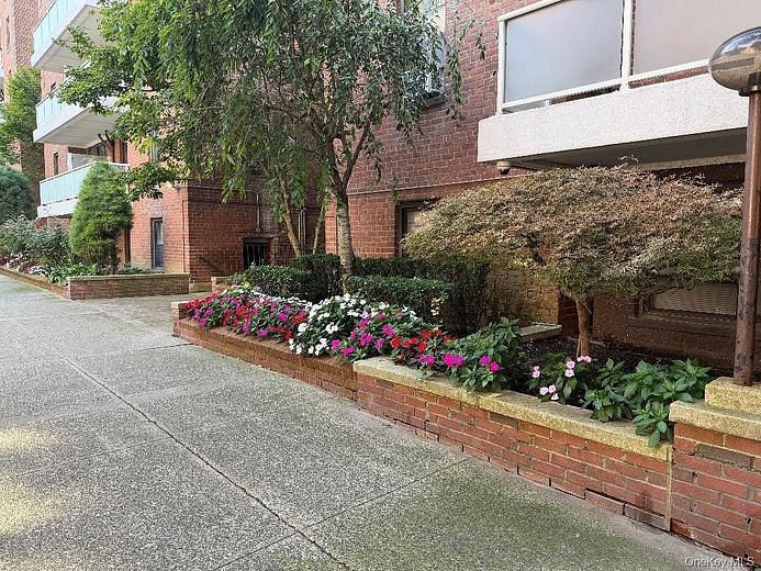 83-40 Austin Street #4L