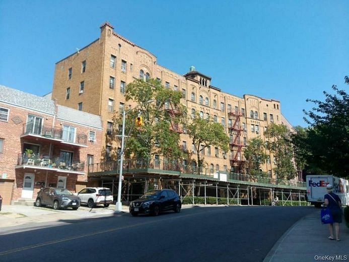 83-44 Lefferts Boulevard #3C