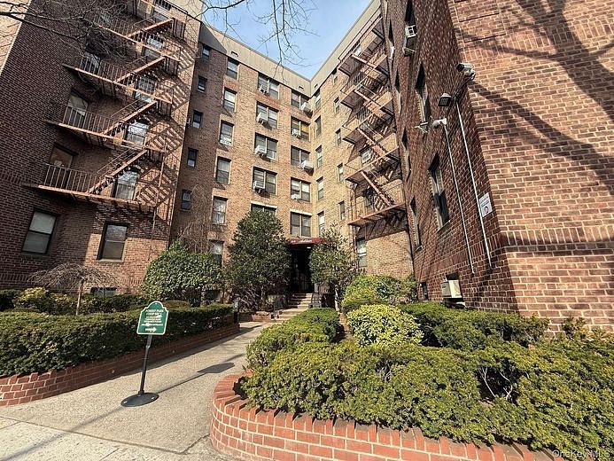 83-55 Woodhaven Boulevard #2B