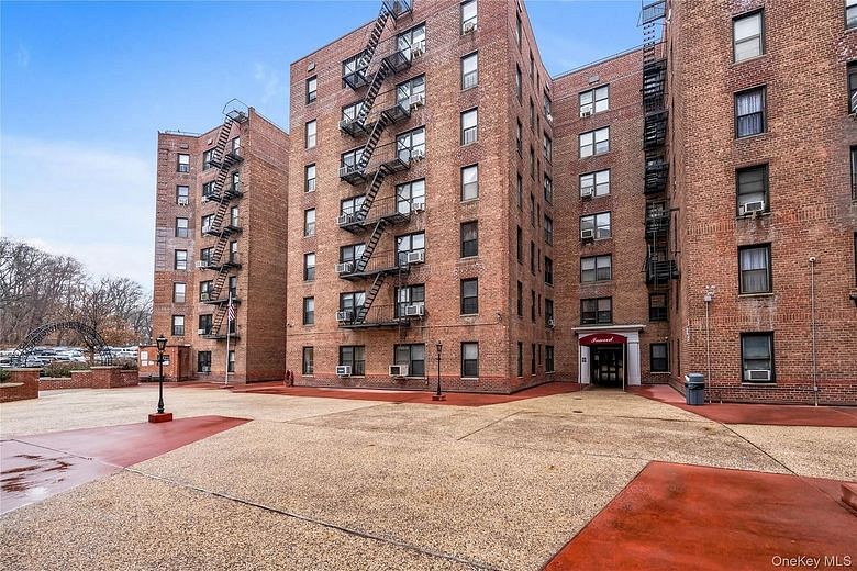 83-75 Woodhaven Boulevard #6U