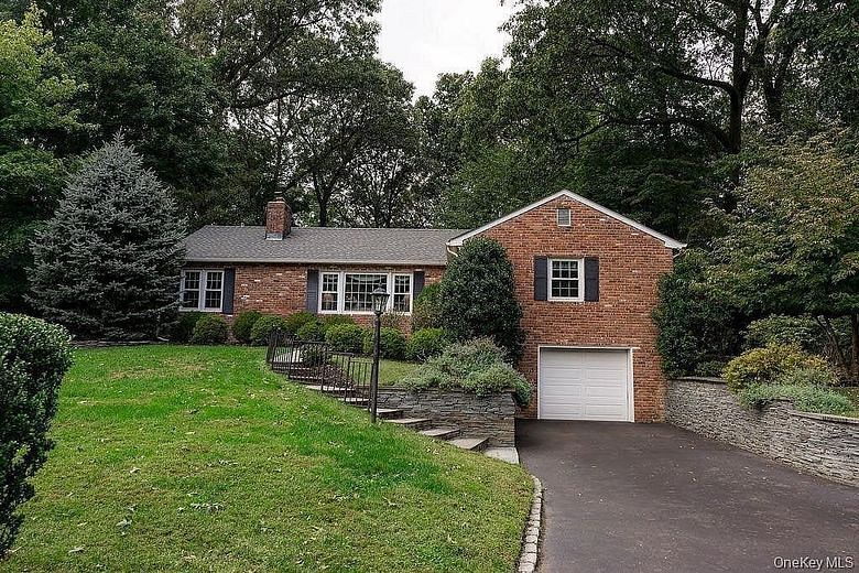 83 Christian Avenue