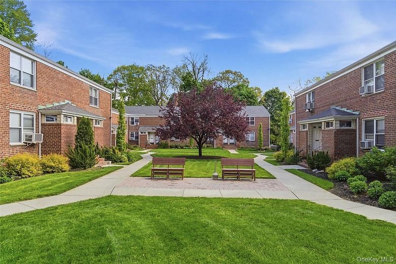 83 Edwards Street #2A