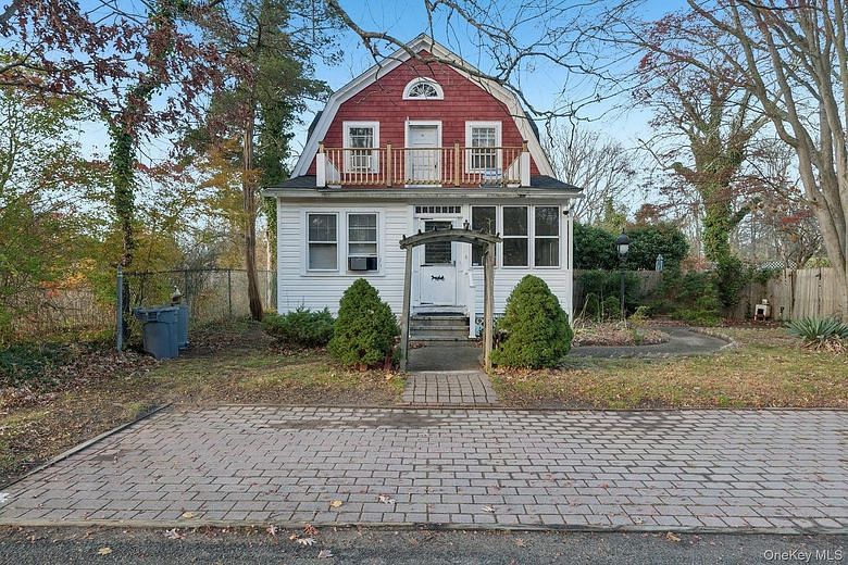 83 Elm Road E