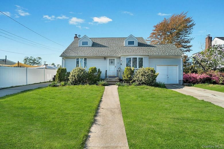 83 Old Farmingdale Road