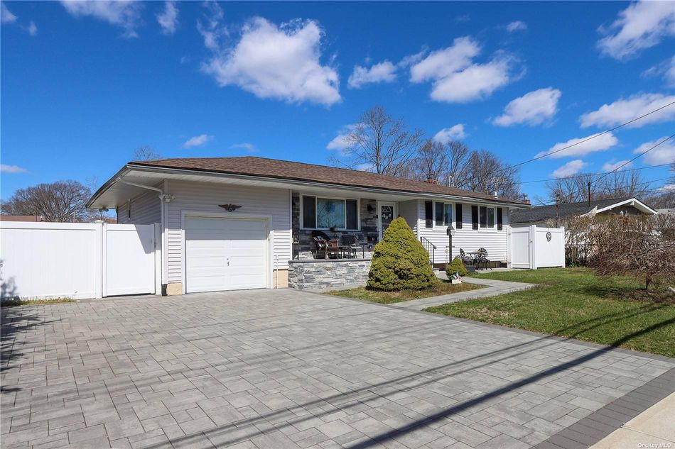 Image 1 of 22 for 83 Prairie Drive in Long Island, North Babylon, NY, 11703