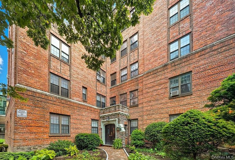 830 Bronx River Road #5A