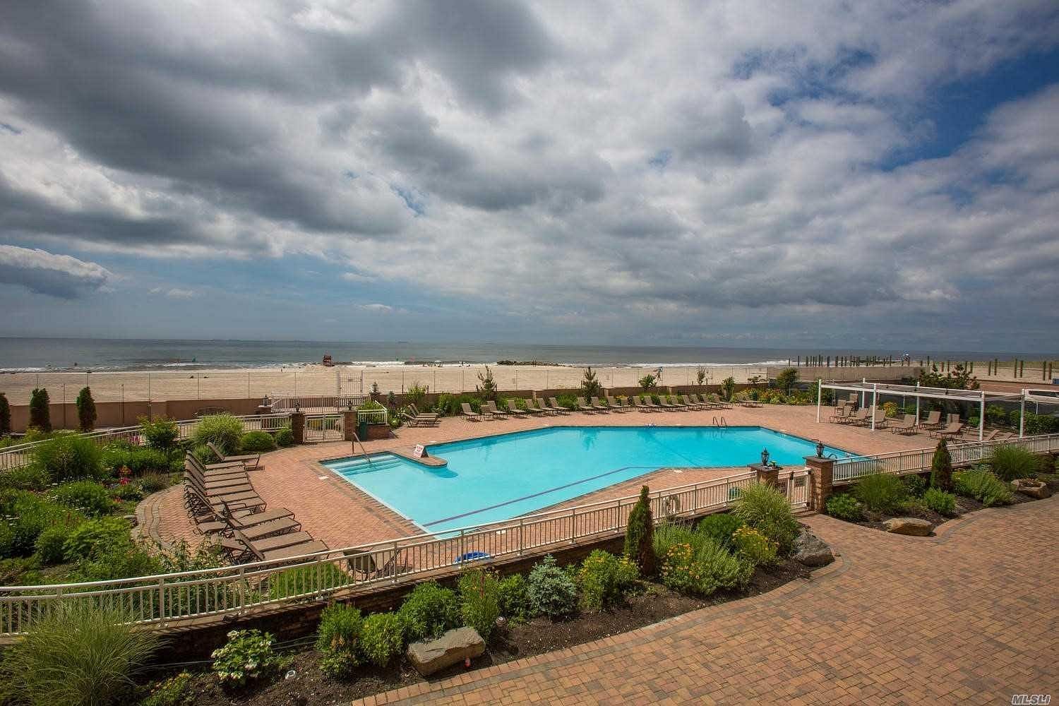 Image 1 of 32 for 830 Shore Road #4Q in Long Island, Long Beach, NY, 11561