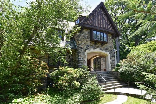 Image 1 of 33 for 120 Birchbrook Road in Westchester, Bronxville, NY, 10708