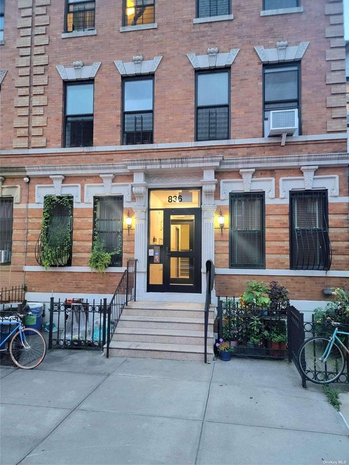 Image 1 of 24 for 836 Jefferson Avenue #4A in Brooklyn, Bed-Stuy, NY, 11221