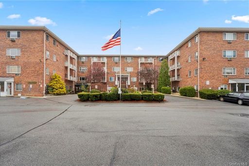 Image 1 of 10 for 838 Pelhamdale Avenue #2  I in Westchester, New Rochelle, NY, 10801