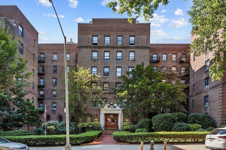 8380 118th Street #6G