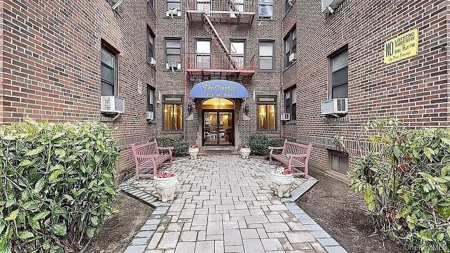 8384 116th Street #5G