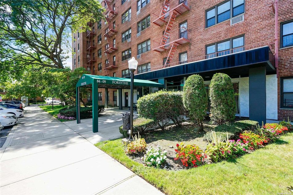 Image 1 of 24 for 84-09 155th Avenue #3K in Queens, Howard Beach, NY, 11414