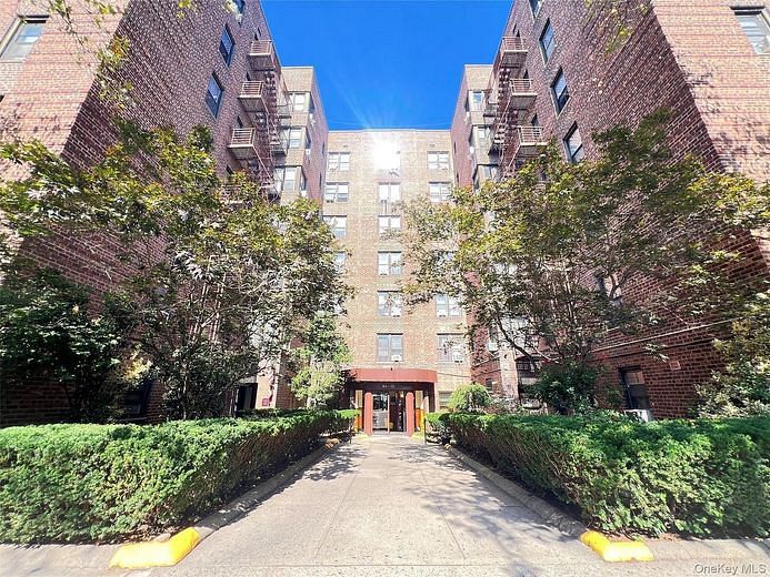 84-25 Elmhurst Avenue #1V