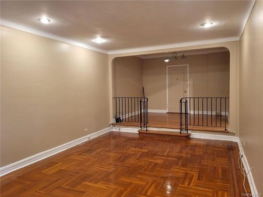 Image 1 of 13 for 84-49 168 Place #5C in Queens, Jamaica Hills, NY, 11432