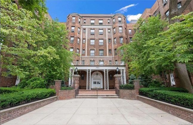 Image 1 of 14 for 84-51 Beverly Road #2I in Queens, Kew Gardens, NY, 11415