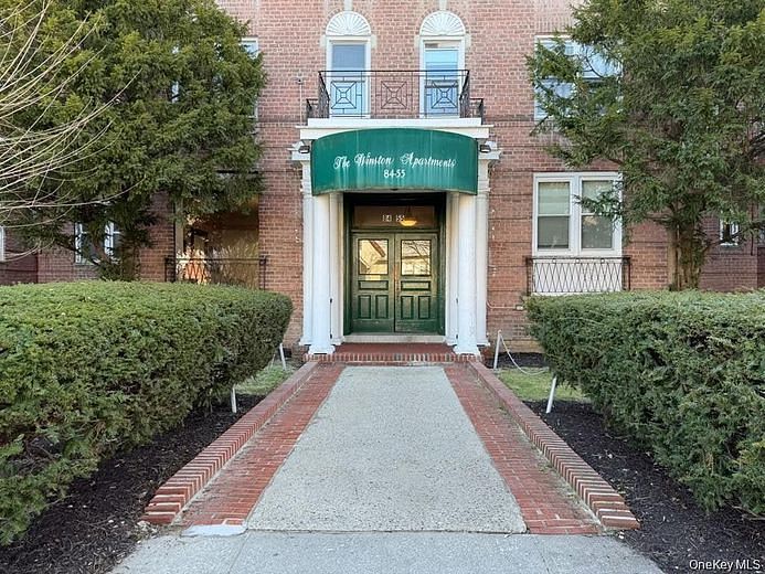 84-55 Daniels Street #5C
