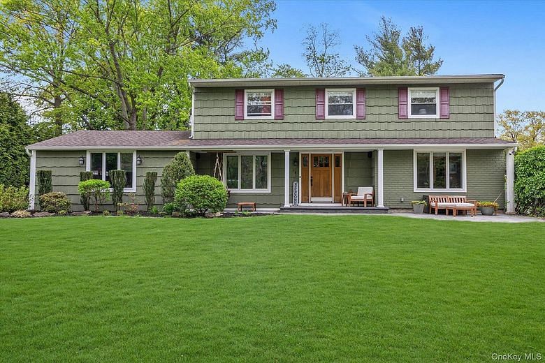 84 Derby Avenue