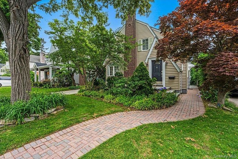 84 Fernwood Terrace