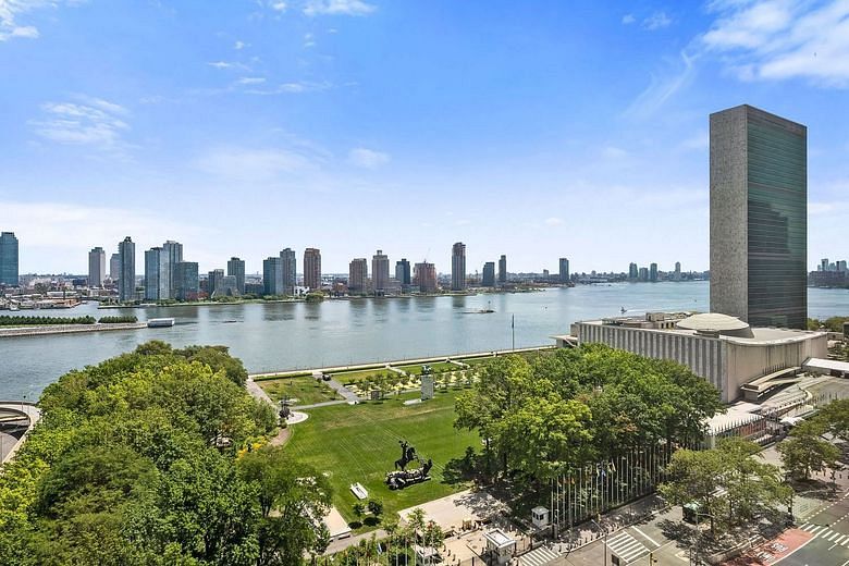 845 United Nations Plaza #18C