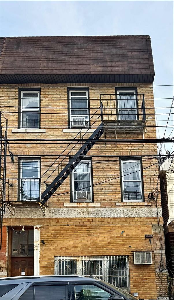 85-18 89th Avenue
