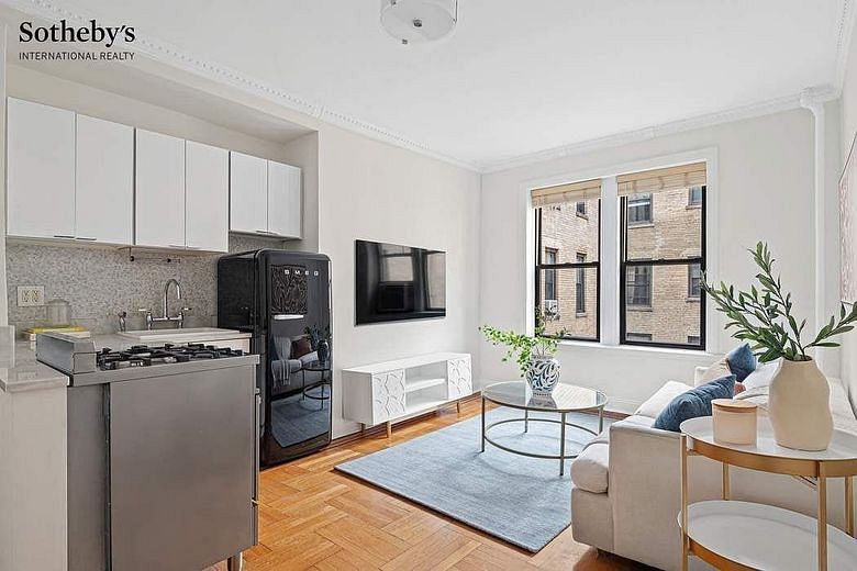 85 Barrow Street #5R