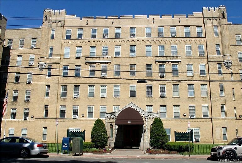 85 Bronx River Road #2K
