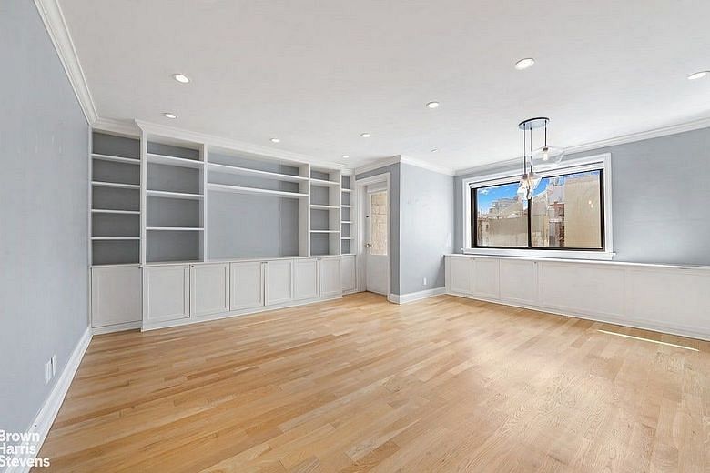 85 Eighth Avenue #5W