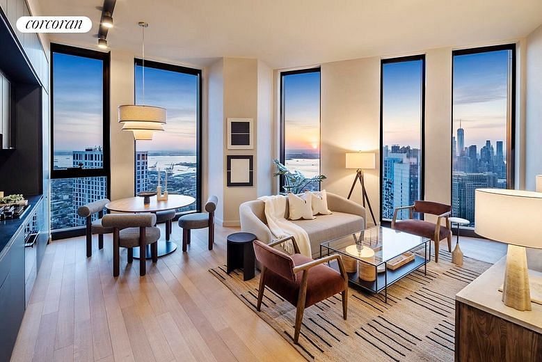 85 Fleet Street #55H
