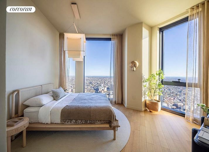 85 Fleet Street #PH92