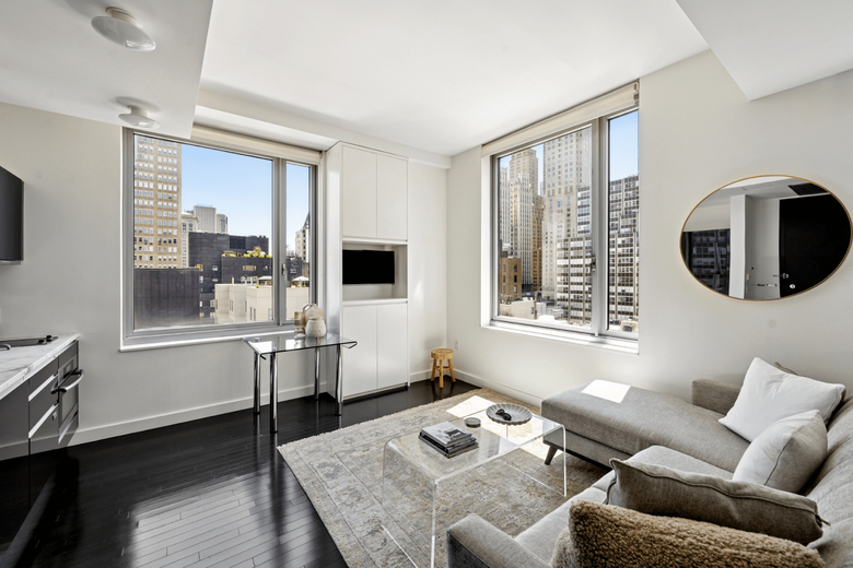 85 West Broadway #14E