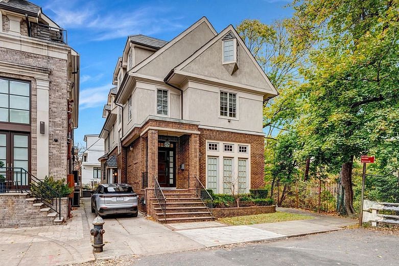 850 East 23rd Street #privateho