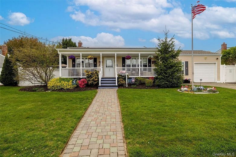851 Elmwood Road