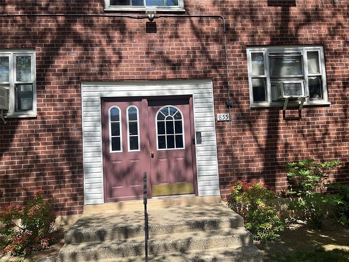 855 Palisade Avenue #2E