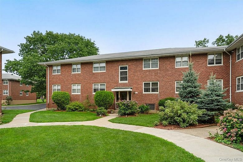 856 Palisade Avenue #2D