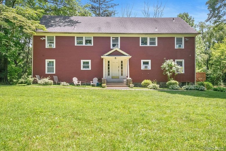 858 Pleasantville Road