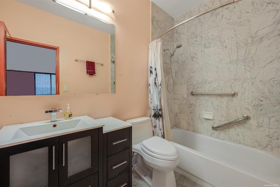 Image 1 of 29 for 525 East 80th Street #2B in Manhattan, Out Of Area Town, NY, 10001