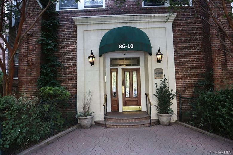 86-10 34th Avenue #624