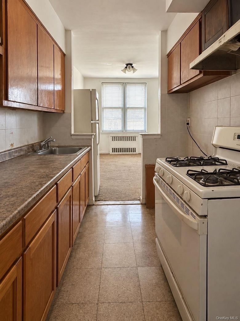 86-16 60th Avenue #3J