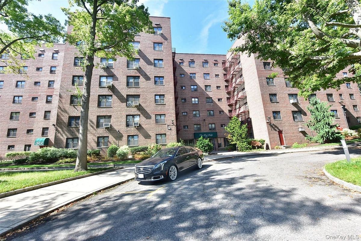 Image 1 of 12 for 86-70 Francis Lewis Boulevard #A46 in Queens, Queens Village, NY, 11427