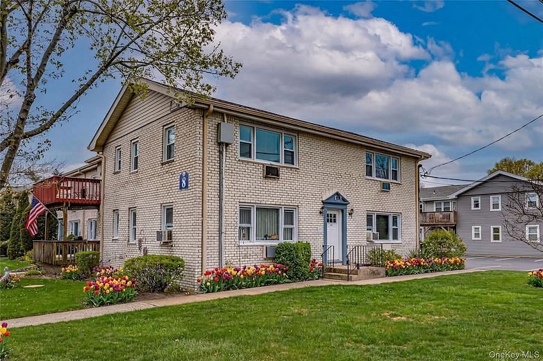 86 Cardinal Lane #2A