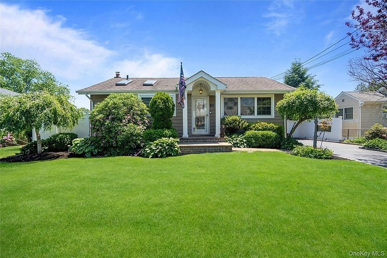 86 Claremont Avenue