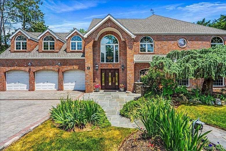 86 Dorchester Drive