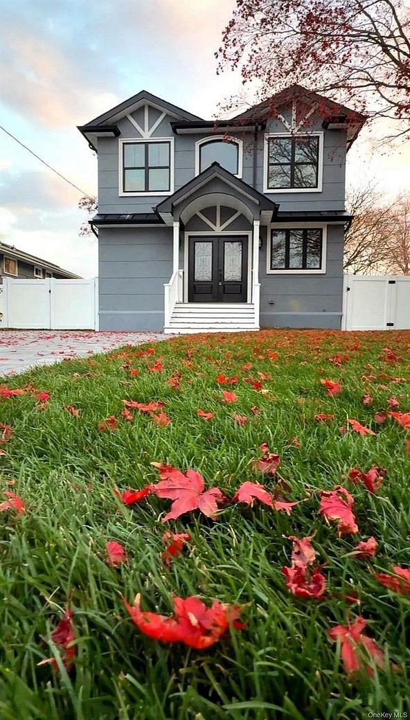 86 Moffitt Boulevard