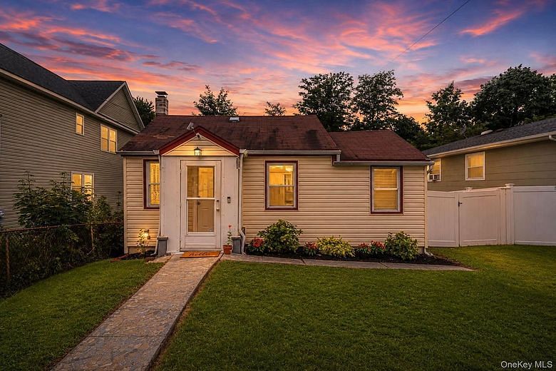 86 Woodycrest Drive