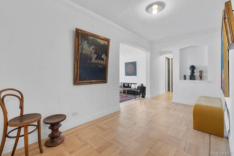 860 Grand Concourse Ave #7N