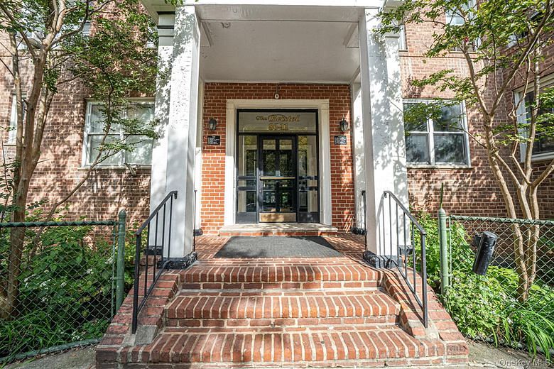 8611 34th Avenue #2N