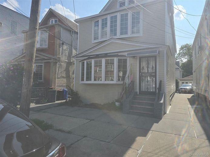 8632 122nd Street